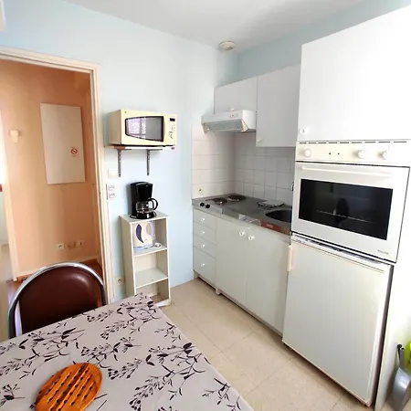 Quelques Fleurs Ξενοδοχείο με διαμερίσματα 2*